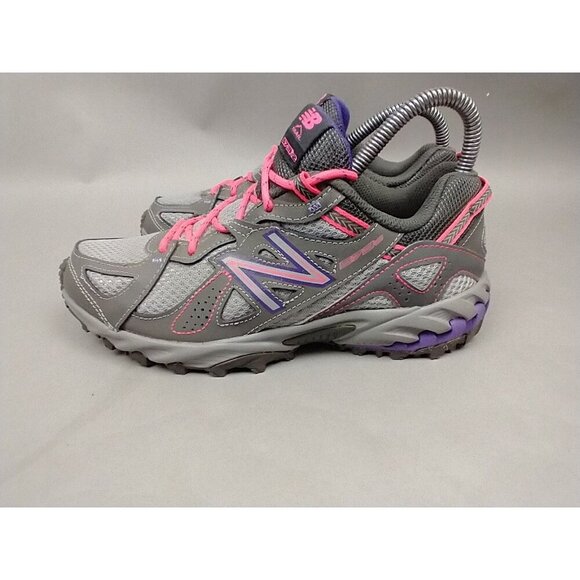 New Balance 573 V2 Trail Running Shoes Womens 6.5 Gray All Terrain Pink Gray - Picture 3 of 14